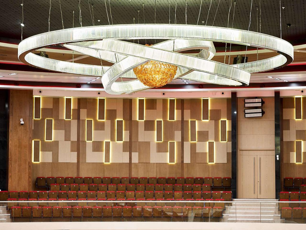 Radisson Blu Hotel & Convention Centre Kigali Ngoại thất bức ảnh The interior of the main hall