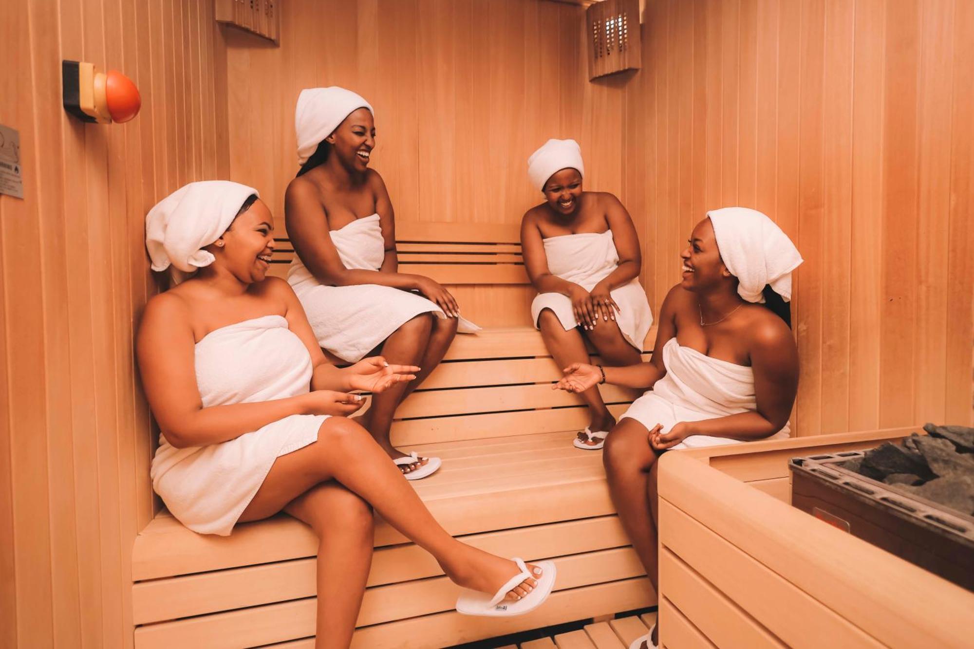 Radisson Blu Hotel & Convention Centre Kigali Ngoại thất bức ảnh Sauna