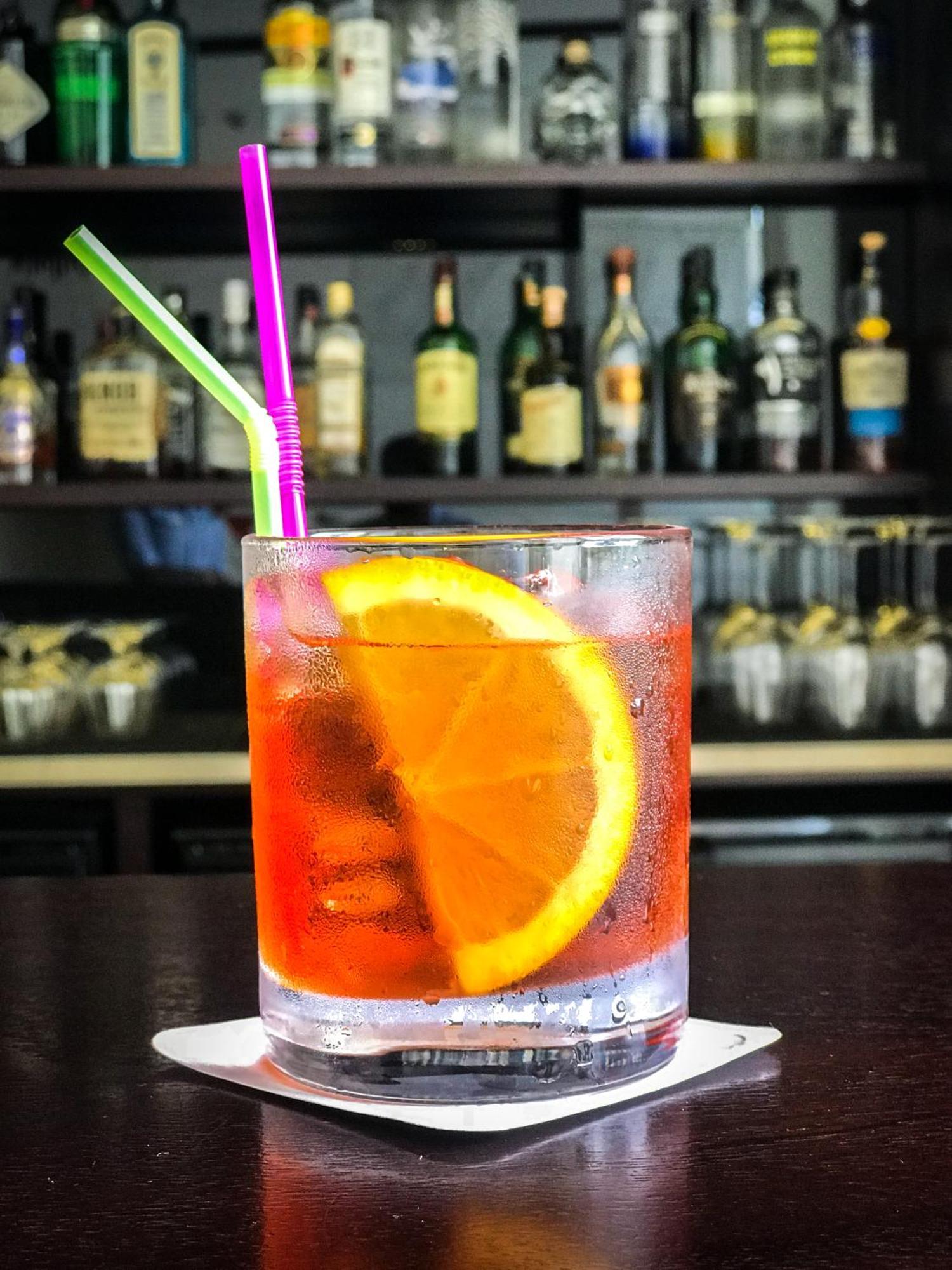 Radisson Blu Hotel & Convention Centre Kigali Ngoại thất bức ảnh A Campari Soda