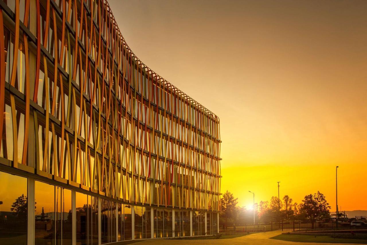 Radisson Blu Hotel & Convention Centre Kigali Ngoại thất bức ảnh The new building of the University of Novi Sad